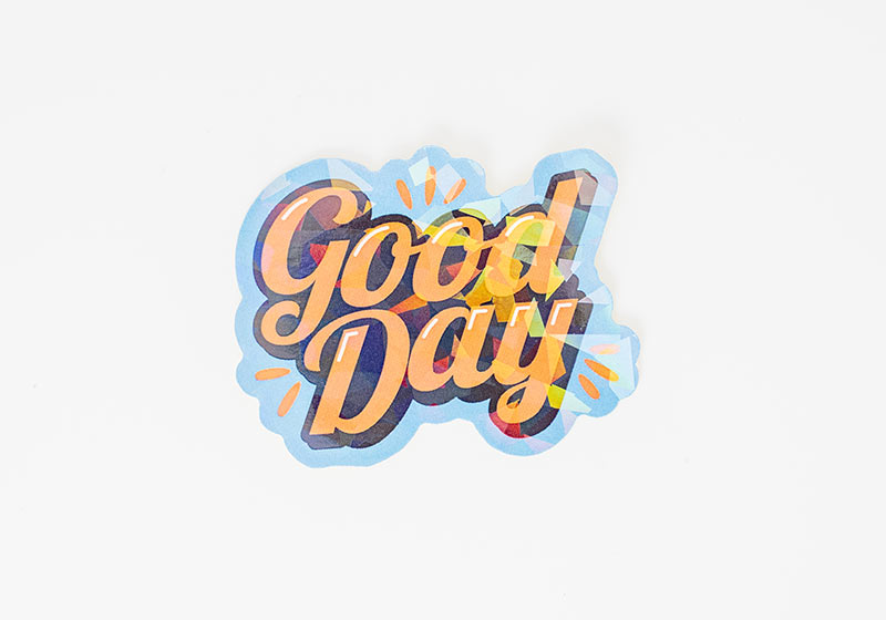 「Good Day」のロゴの形にカットしたクリスタルステッカー